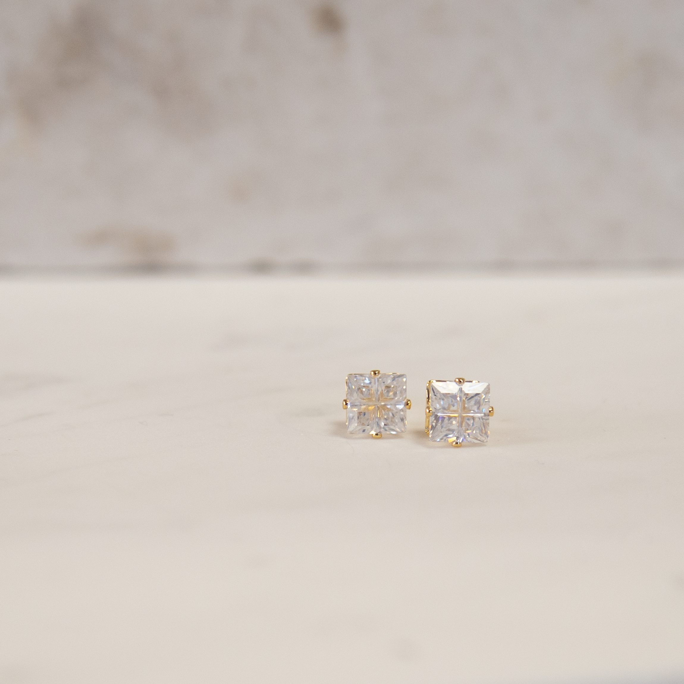 4KT Gold Cubic Zirconia - Divided Square