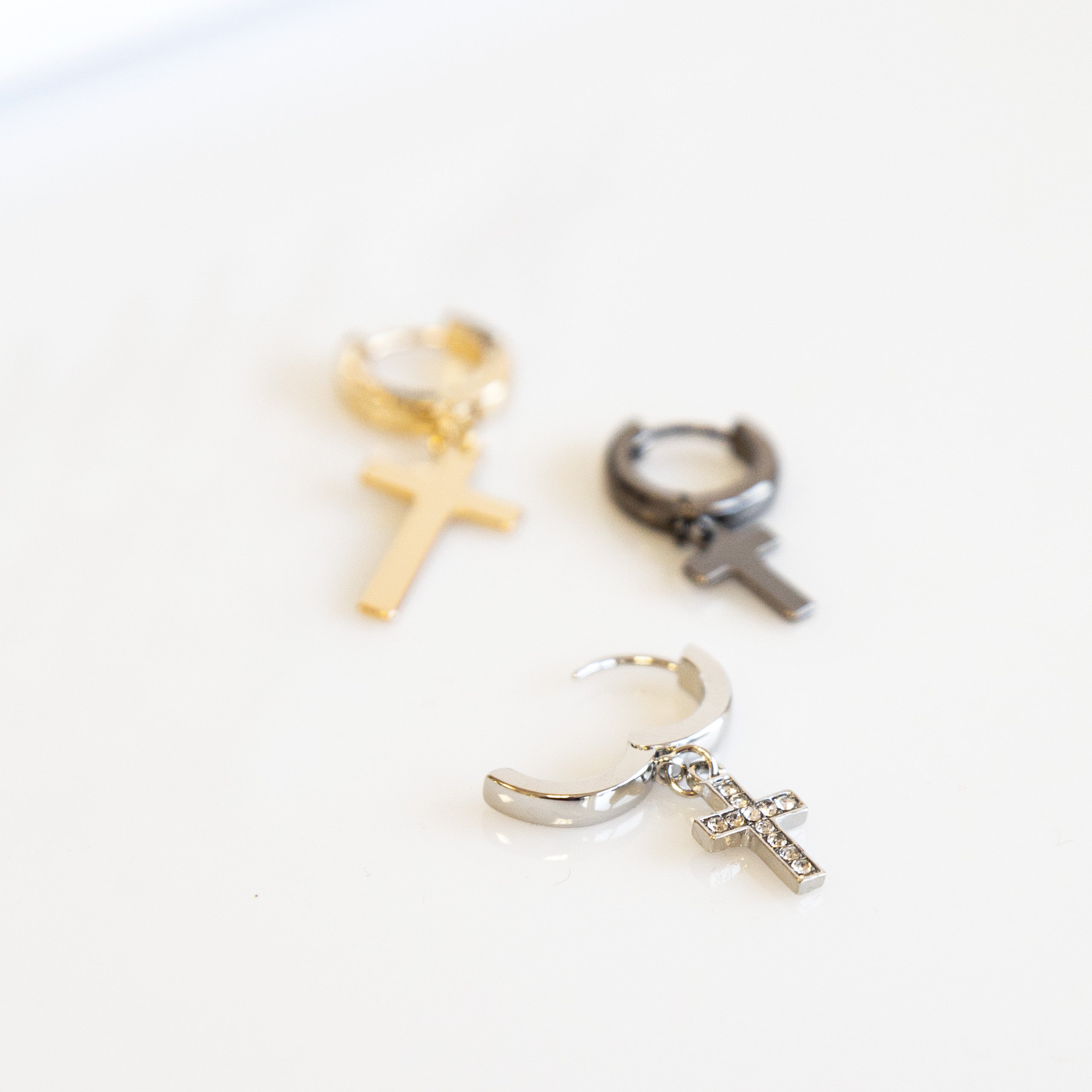 NOSE HUGGI - Cross Dangle Earrings 40Pcs SET