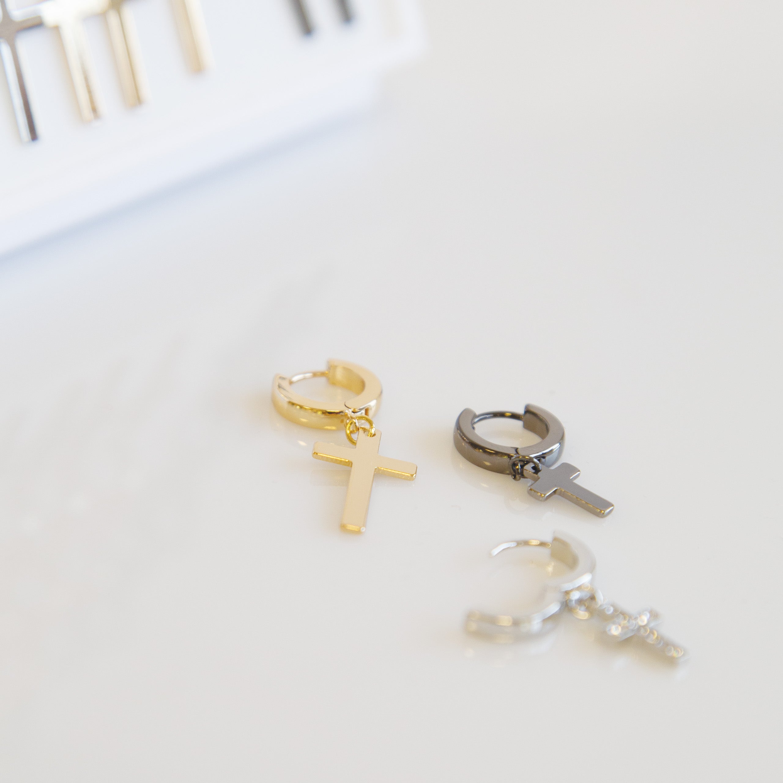NOSE HUGGI - Cross Dangle Earrings 40Pcs SET
