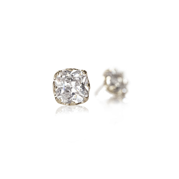ES38 - Staring  Silver Post Earring