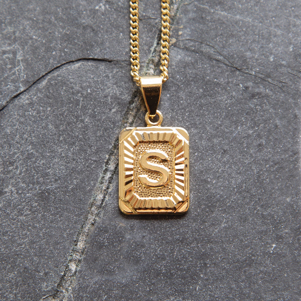 INITIAL NECKLACE - Square S